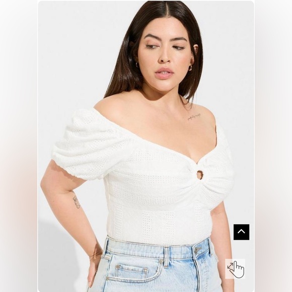 Torrid sz 5 Eyelet Cotton Keyhole Off Shoulder Crop Top NWT - Picture 3 of 8